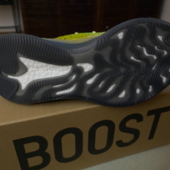 Yeezy Boost 380 Sneakers - Picture 5 of 7